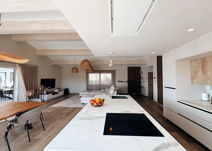 Les Calpeirous La Nartelle Villa